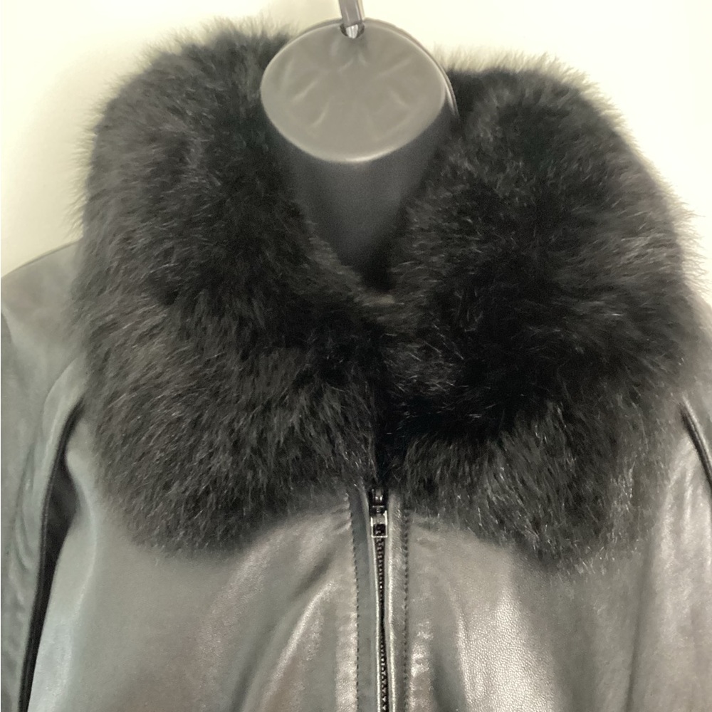 Vintage Black Genuine Leather Jacket with Genuine Opossum Fur Trim Insert L - Picture 5 of 16